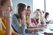 Středisko Teiresiás poskytuje neslyšícím studentům kromě tlumočení a přepisu i mnoho dalšího