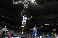 S kochleárními implantáty na basketbalovém hřišti