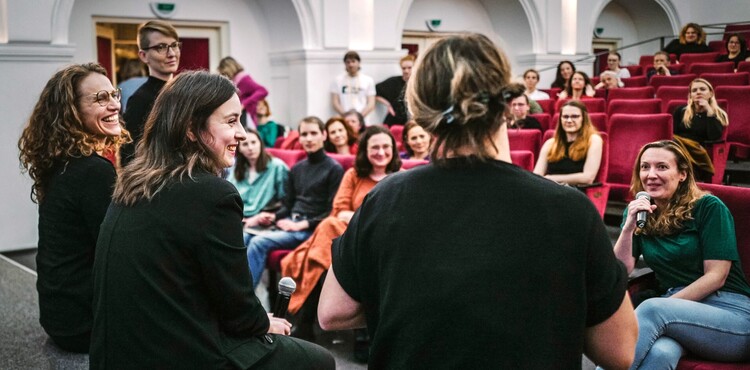 Festival Jeden svět letos umožní zavítat i do mysli nenarozeného dítěte