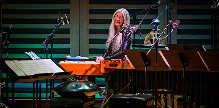 Neslyšící bubenice Dame Evelyn Glennie